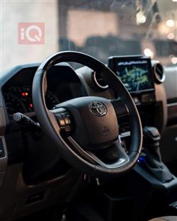Toyota Land Cruiser 70